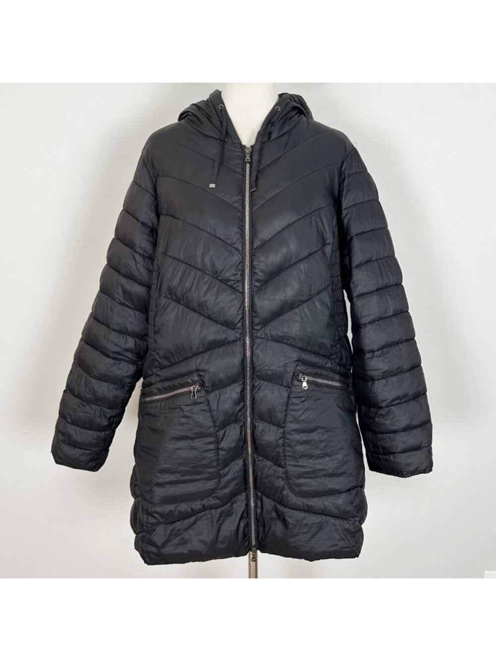 Lane Bryant Black Quilted Hooded Full Zip Jacket Packable Size 18/20 Women's